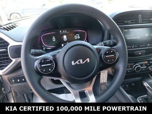 Certified 2025 Kia Soul LX w/ LX Technology Package FWD image 11