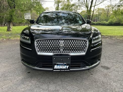 Used 2023 Lincoln Nautilus Reserve AWD/4WD image 3
