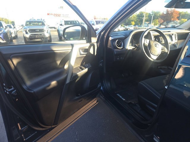 Used 2017 Toyota RAV4 XLE w/ Plus Extra Value Package FWD image 17