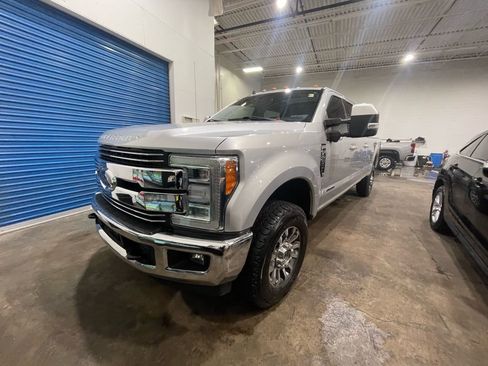 Used 2019 Ford F250 Lariat w/ Lariat Ultimate Package image 29