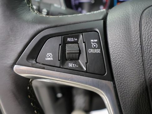 Used 2022 Buick Encore Preferred w/ Safety Package AWD/4WD image 33