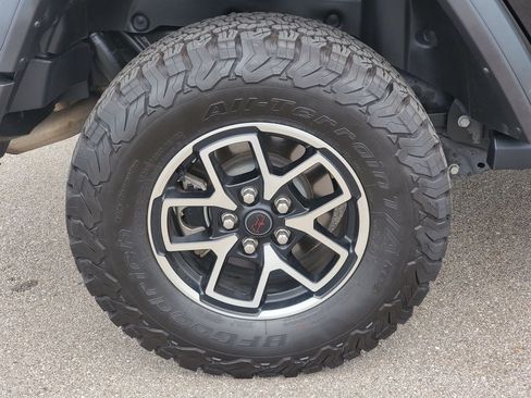 Used 2026 Jeep Wrangler Unlimited Rubicon AWD/4WD image 31