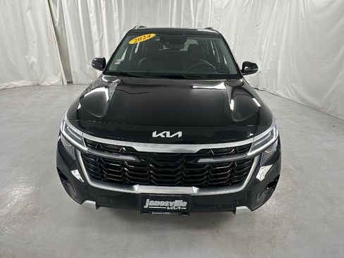 Used 2024 Kia Seltos EX image 8