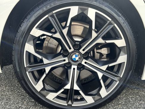 Used 2025 BMW 330i xDrive Sedan w/ M Sport Package AWD/4WD image 12