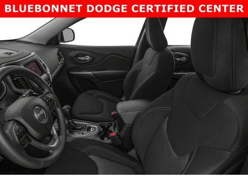 Used 2019 Jeep Cherokee Latitude Plus FWD image 6