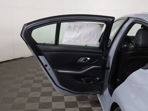 Used 2023 BMW 330i Sedan w/ M Sport Package RWD image 19
