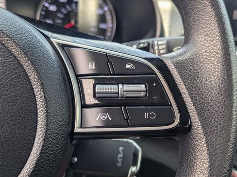 Used 2024 Kia Forte LXS image 16