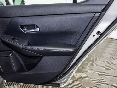 Used 2022 Nissan Sentra S FWD image 41