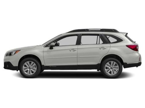 Used 2015 Subaru Outback 2.5i Premium image 3