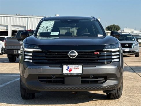 New 2026 Nissan Kicks SR image 3