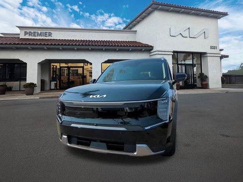New 2026 Kia EV9 Wind image 3