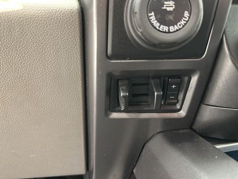 Used 2020 Ford F150 XLT w/ Equipment Group 302A Luxury AWD/4WD image 23