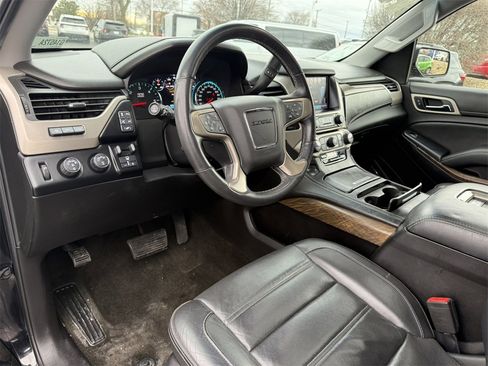 Used 2018 GMC Yukon Denali w/ Denali Ultimate Package image 17