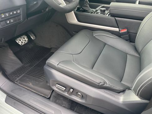 New 2026 Toyota Tundra Limited AWD/4WD image 21