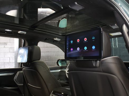 Used 2026 Cadillac Escalade V w/ LPO, ONYX Package AWD/4WD image 62