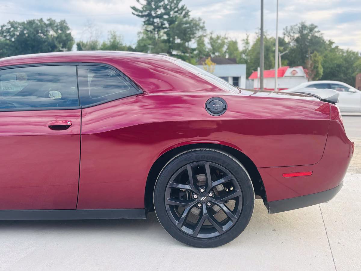 Used 2021 Dodge Challenger R/T w/ Blacktop Package RWD image 15