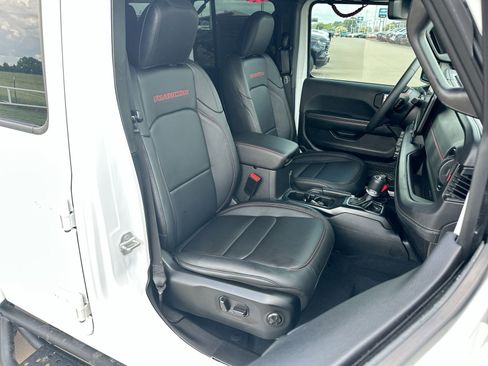 Used 2024 Jeep Wrangler Unlimited Rubicon AWD/4WD image 25