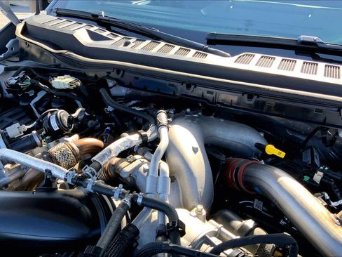Used 2025 Ford F250 Platinum w/ Tremor Off-Road Package AWD/4WD image 30