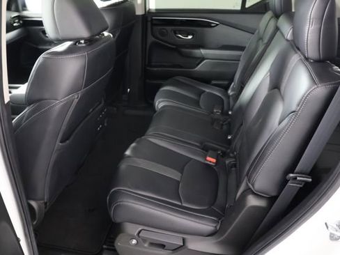 Used 2023 Honda Pilot Touring image 21