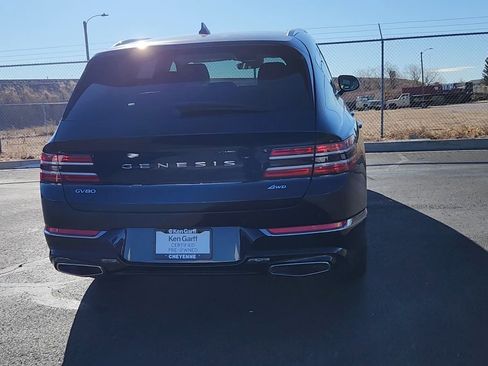 Used 2024 Genesis GV80 2.5T image 3