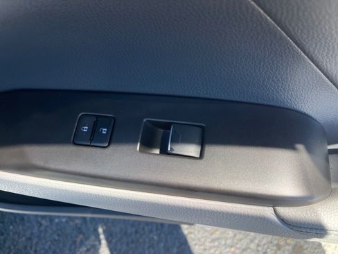 Used 2022 Toyota Camry XSE FWD image 20