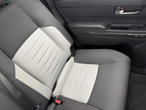 Used 2024 Toyota Tacoma TRD Sport w/ TRD Sport Upgrade Package image 18