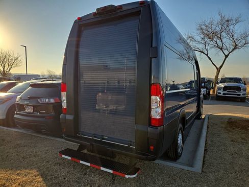 Used 2024 RAM ProMaster 3500 image 3
