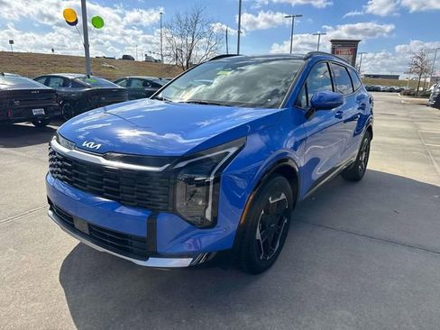 New 2026 Kia Sportage SX FWD image 4