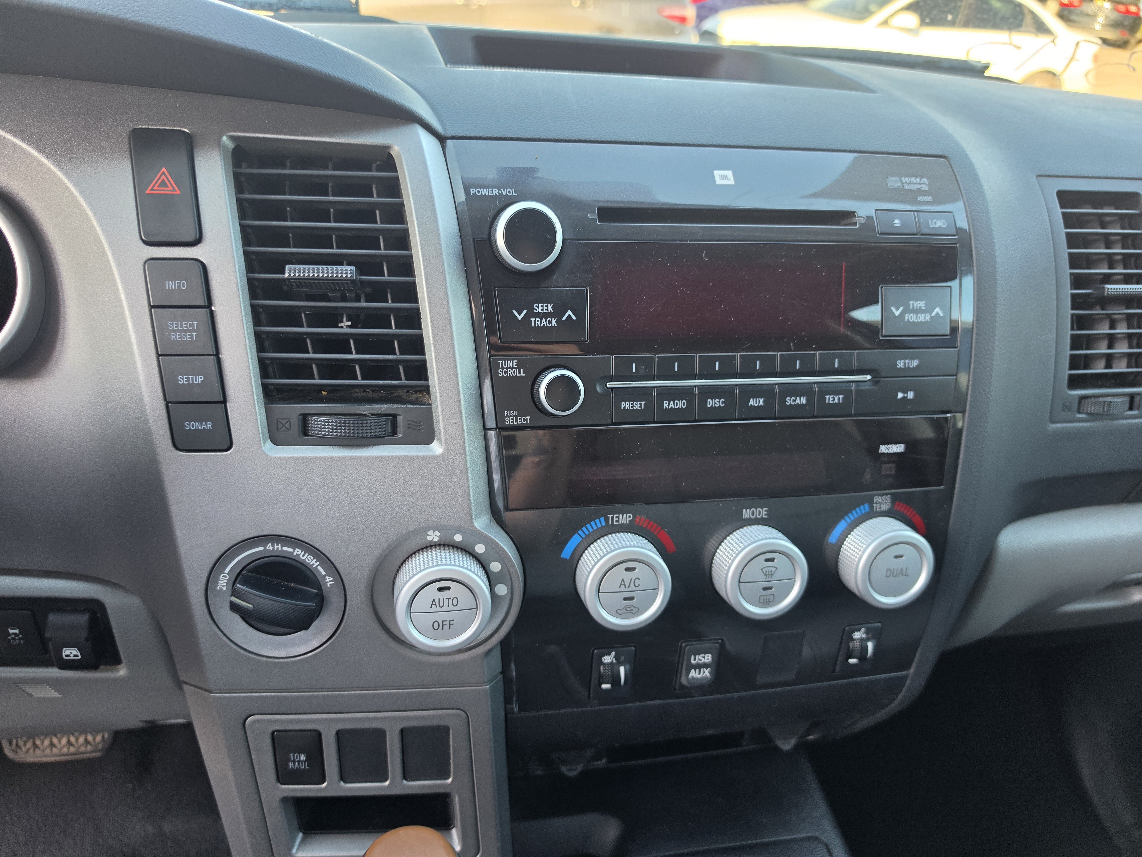 Used 2012 Toyota Tundra Limited w/ Memory Pkg AWD/4WD image 14