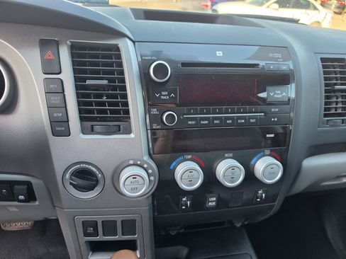 Used 2012 Toyota Tundra Limited w/ Memory Pkg AWD/4WD image 14