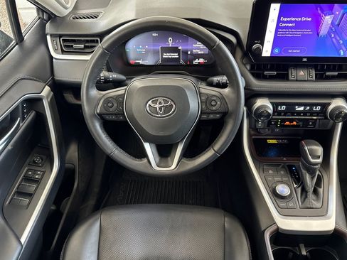 Used 2023 Toyota RAV4 Limited AWD/4WD image 18