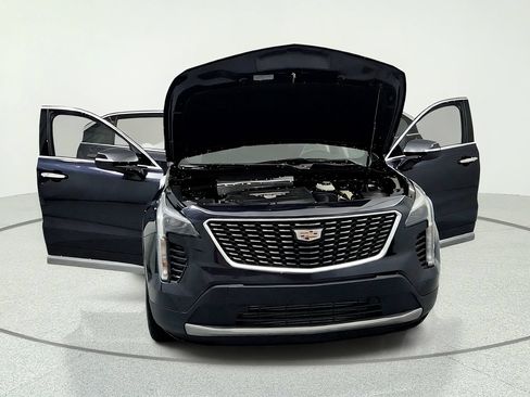 Certified 2023 Cadillac XT4 Premium Luxury w/ Cold Weather Package AWD/4WD image 15