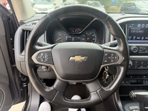 Used 2017 Chevrolet Colorado Z71 AWD/4WD image 13