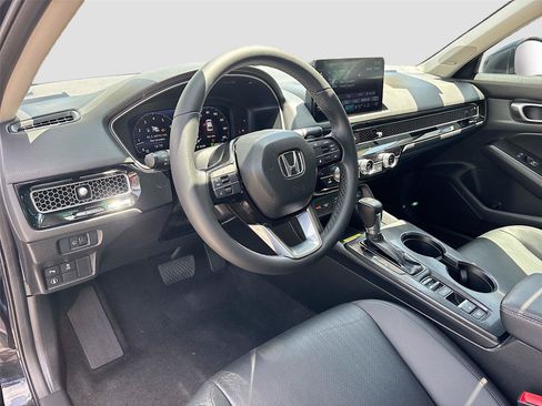 Used 2024 Honda Civic Touring image 10
