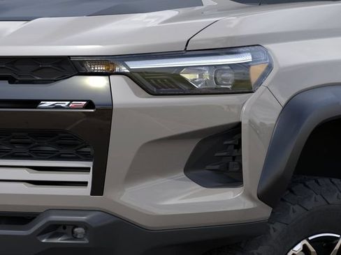 New 2026 Chevrolet Colorado ZR2 w/ Technology Package AWD/4WD image 10