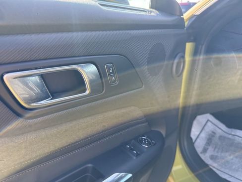 Used 2025 Ford Mustang Coupe RWD image 9