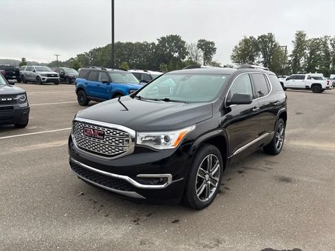 Used 2019 GMC Acadia Denali AWD/4WD image 2
