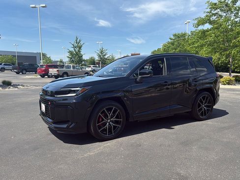 Used 2026 Toyota RAV4 AWD Plug-in Hybrid image 7