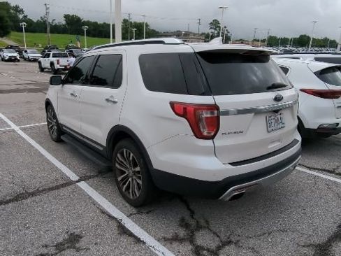 Used 2016 Ford Explorer Platinum AWD/4WD image 8