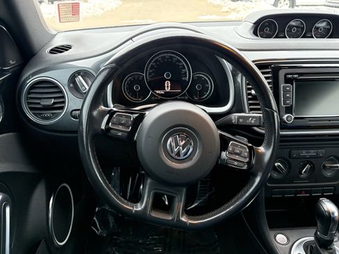 Used 2013 Volkswagen Beetle 2.0T image 15