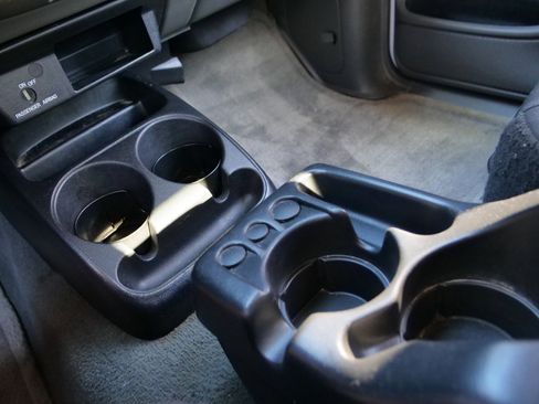 Used 2004 Ford Ranger XLT / 4.0L V6 / Power Locks & image 12