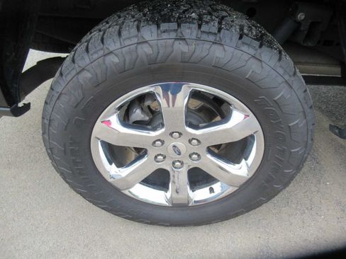 Used 2023 Ford F150 Lariat w/ Trailer Tow Package AWD/4WD image 12