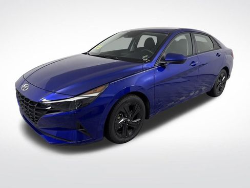 Used 2021 Hyundai Elantra SEL image 9