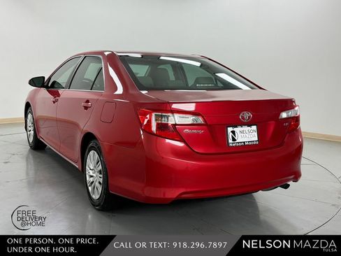 Used 2013 Toyota Camry LE FWD image 8