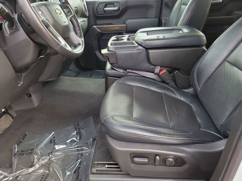 Used 2022 Chevrolet Silverado 1500 LT image 15