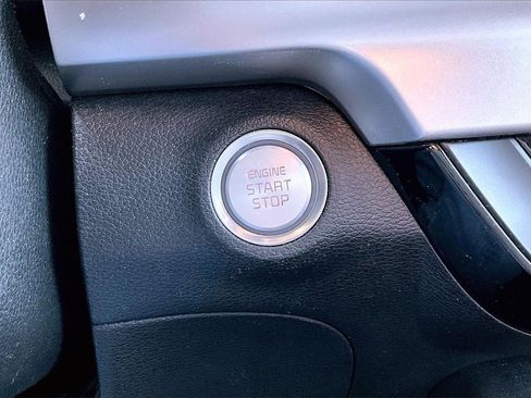 Used 2020 Kia Telluride LX image 20