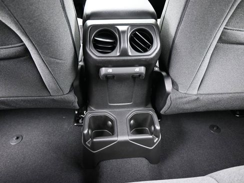 New 2026 Jeep Gladiator Sport image 28