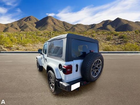 Used 2021 Jeep Wrangler Sport image 3