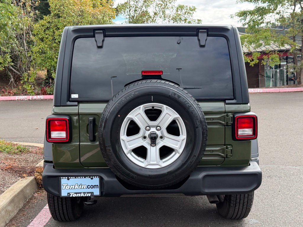 Used 2023 Jeep Wrangler Unlimited Sport AWD/4WD image 7