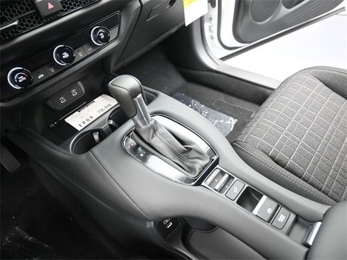 New 2026 Honda HR-V LX image 15